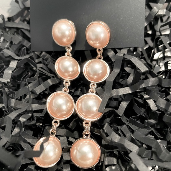 Beautiful Earrings! - Picture 1 of 3